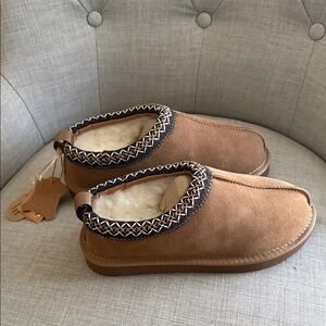 Project Cloud Cozy Shearling-Lined Slip-On Slippers in Chestnut Brown